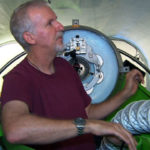 James Cameron touche le fond