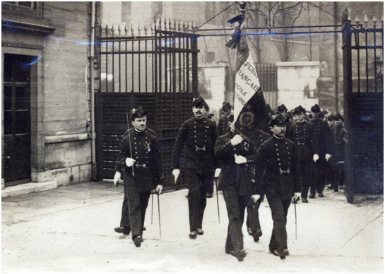 La garde au drapeau 1919