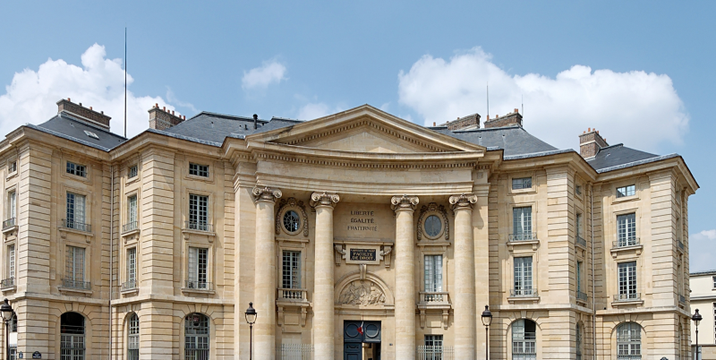 Faut-il repenser l'enseignement? Image : Université Panthéon - Sorbonne - Crédits : Jastrow (Wikipedia)