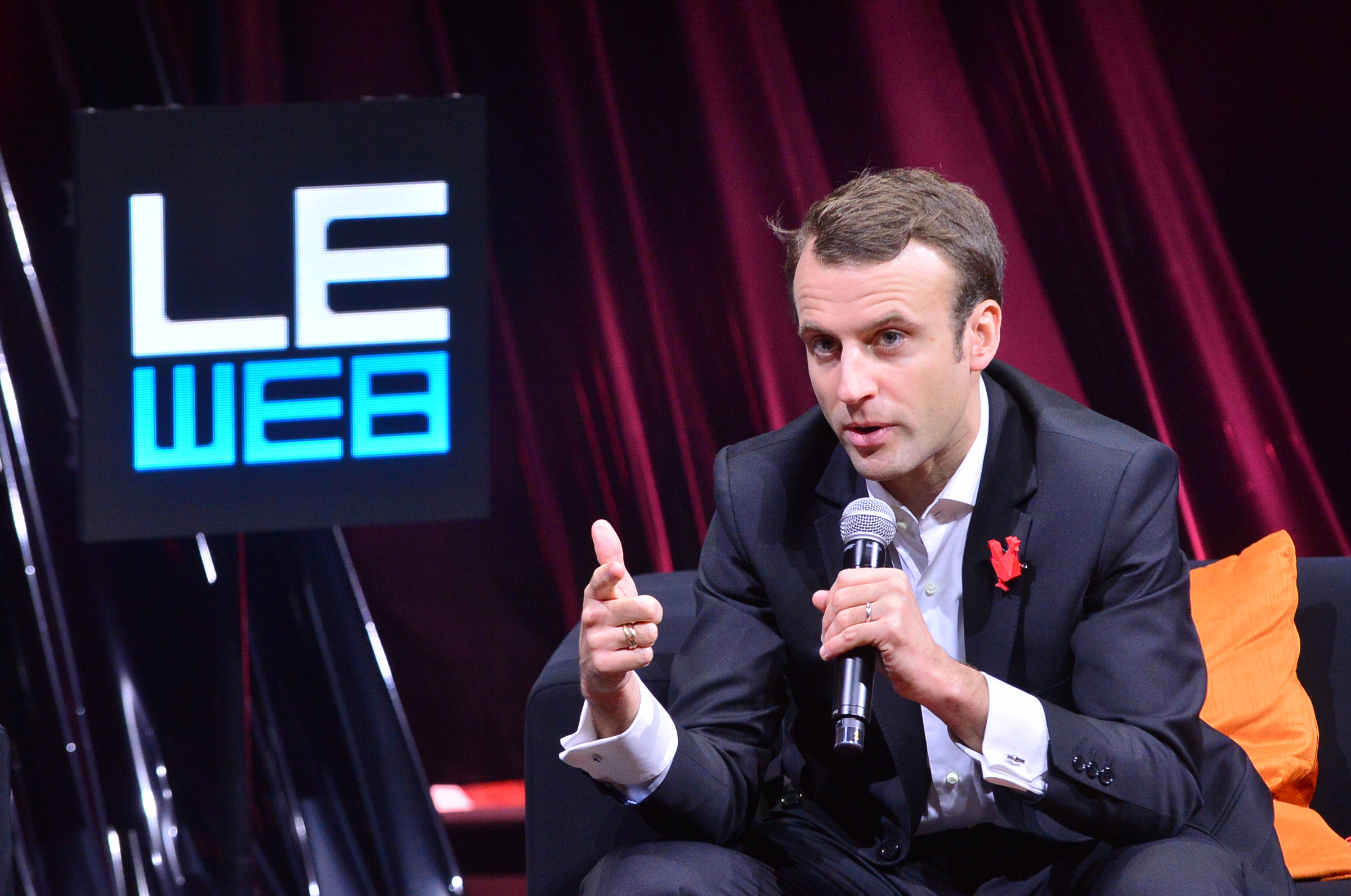 LEWEB 2014 - CONFERENCE - LEWEB TRENDS - IN CONVERSATION WITH EMMANUEL MACRON (FRENCH MINISTER FOR ECONOMY INDUSTRY AND DIGITAL AFFAIRS) - PULLMAN STAGE